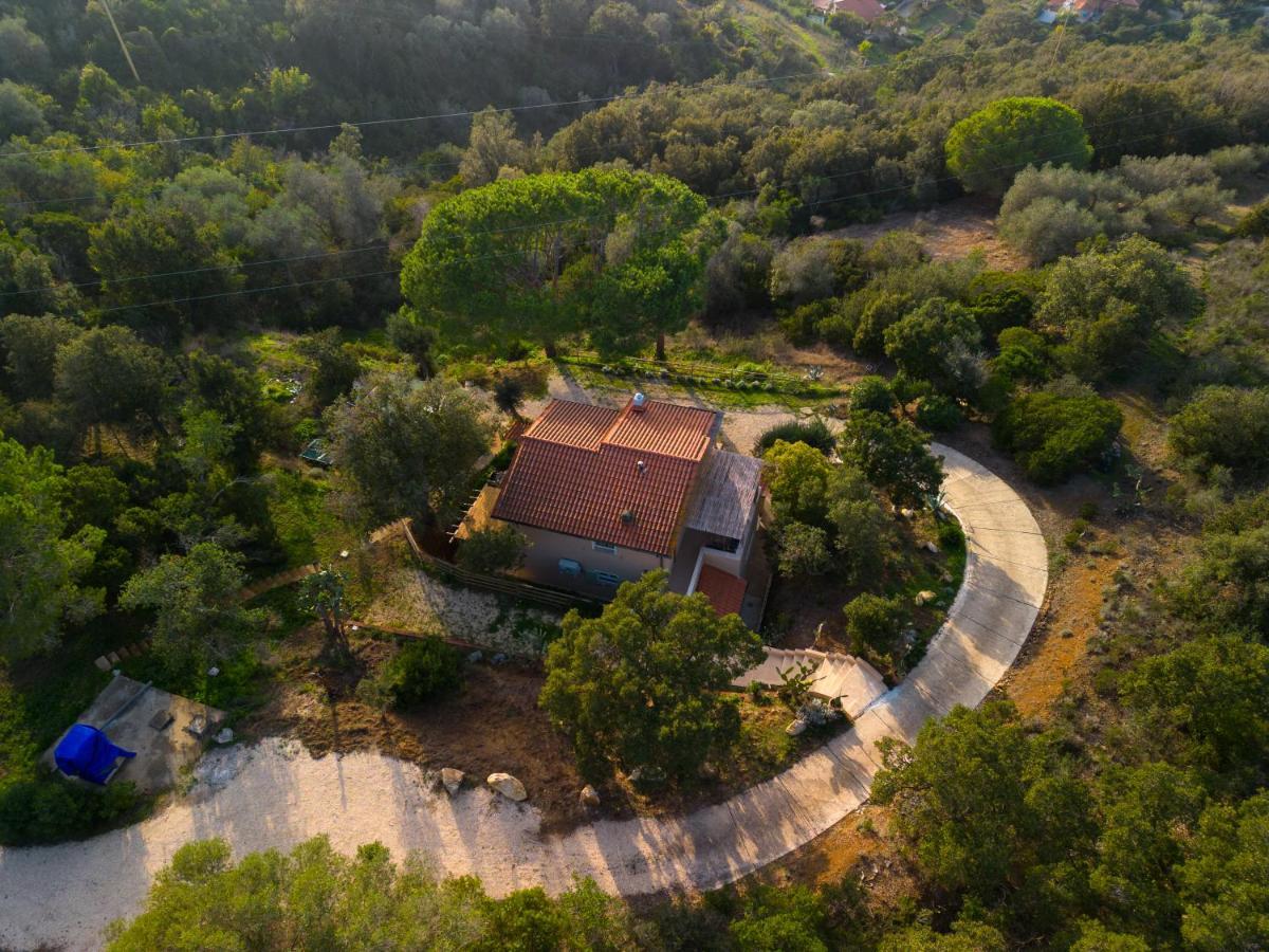 Villa Elicriso Charme E Nature-Goelba Портоферрайо Экстерьер фото